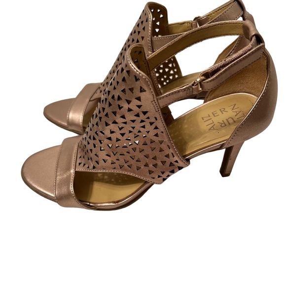 Naturalizer Rose Gold Open Toed Open Cutwork High Heel Shoes Size 7.5 M - Picture 5 of 8